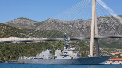 04.05.2026., Luka Dubrovnik - Jutros je u dubrovacku luku uplovio razarac americke mornarice USS Oscar Austin (DDG-79). Photo: Grgo Jelavic/PIXSELL