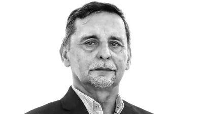 Miran Lesjak- Redakcija Dnevnik 2024 - portreti za komentarje in kolumne - kolumnisti - komentatorji &ndash; novinarji - portret //FOTO: Luka Cjuha