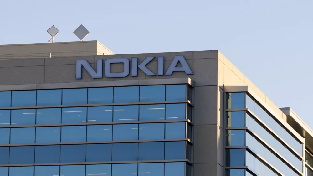 Nokia. Podjetje obstaja &scaron;e danes, vendar ne proizvaja lastnih mobilnih telefonov. / Foto: Istock