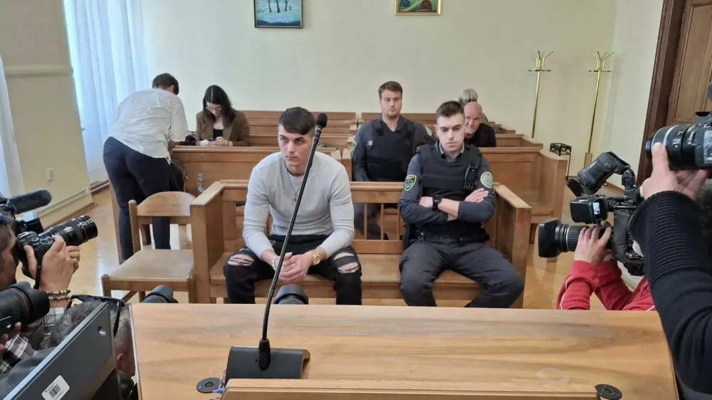 Samire &Scaron;iljić ja obtožen povzročitve smrti 48-letnega Novome&scaron;čana Ale&scaron;a &Scaron;utarja. 