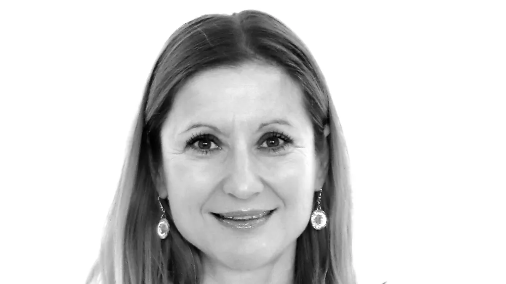Tina Jereb- Redakcija Dnevnik 2024 - portreti za komentarje in kolumne - kolumnisti - komentatorji &ndash; novinarji - //FOTO: Tomaž Skale