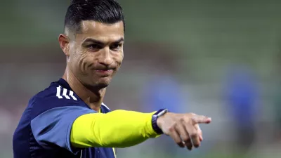 Soccer Football - Saudi Pro League - Al Najma v Al Nassr - King Abdullah Sport City Stadium, Jeddah, Saudi Arabia - February 25, 2026 Al Nassr's Cristiano Ronaldo during the warm up before the match REUTERS/Hamad I Mohammed