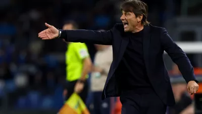 FILE - Napoli's head coach Antonio Conte shouts during a Serie A soccer match between Napoli and Cremonese, April 24, 2026, in Naples, Italy. (Alessandro Garofalo/LaPresse via AP, File)