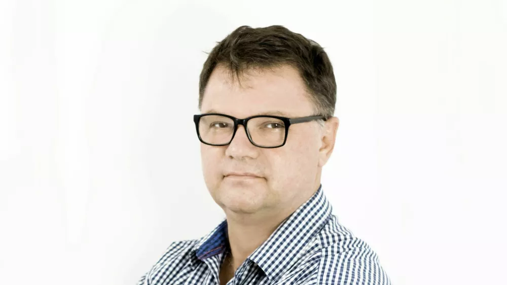 Miha &Scaron;tamcar, komentator Dnevnika