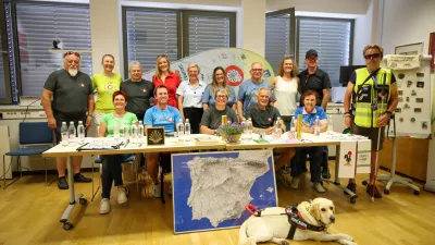 Ljubljana, Planinska zveza Slovenije.novinarska konferenca odbora inPlaninec, na kateri so predstavili zgodbo 28 inPlanink in inPlanincev ter psicke vodicke, ki so skupaj prehodili 319 kilometrov portugalskega Camina.