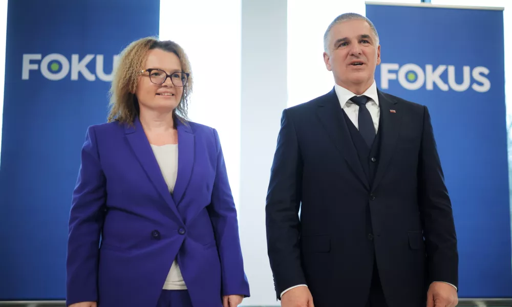 Brdo pri Kranju, Kongresni center Brdo.Ustanovni kongres stranke Fokus, na katerem so predstavili vizijo stranke ter kljucna podrocja za uresnicitev pozitivnih sprememb za Slovenijo.