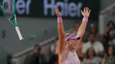 Russia's Mirra Andreeva reacts after winning during the semifinal tennis match against Ukraine's Marta Kostyuk at the French Open in Paris, Thursday, June 4, 2026. (AP Photo/Thibault Camus)