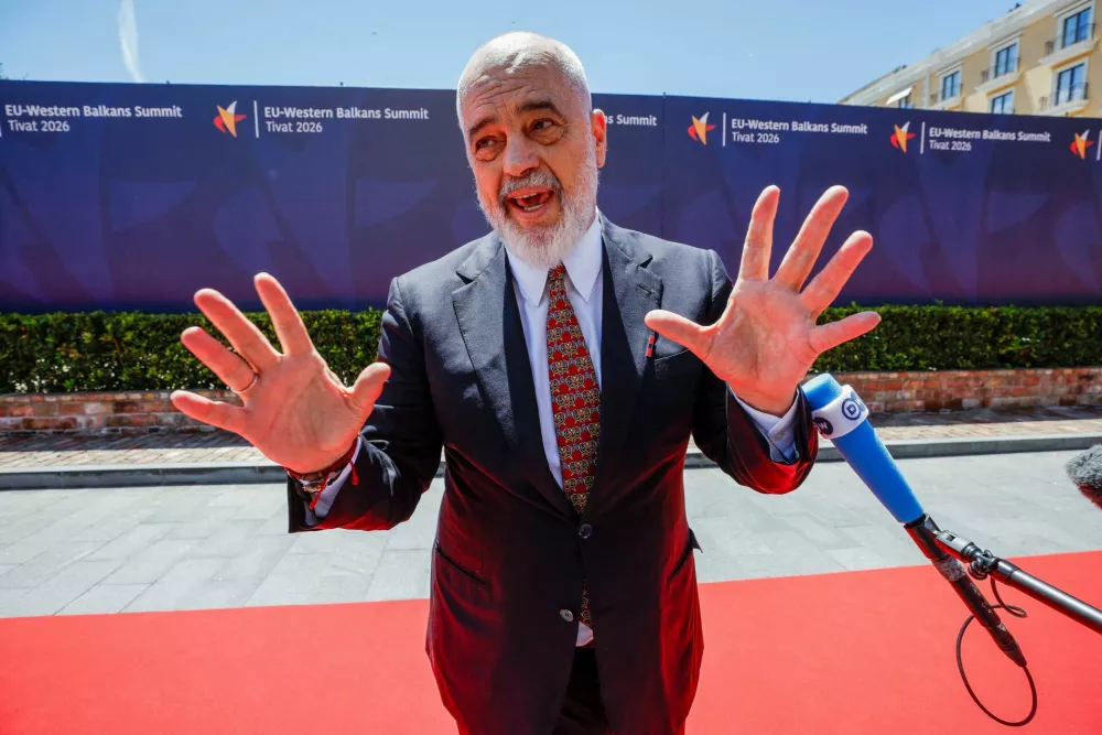 Albania's Prime Minister Edi Rama speaks with the media as he arrives for the EU-Western Balkans Summit in Tivat, Montenegro, June 5, 2026. REUTERS/Stevo Vasiljevic   TPX IMAGES OF THE DAY