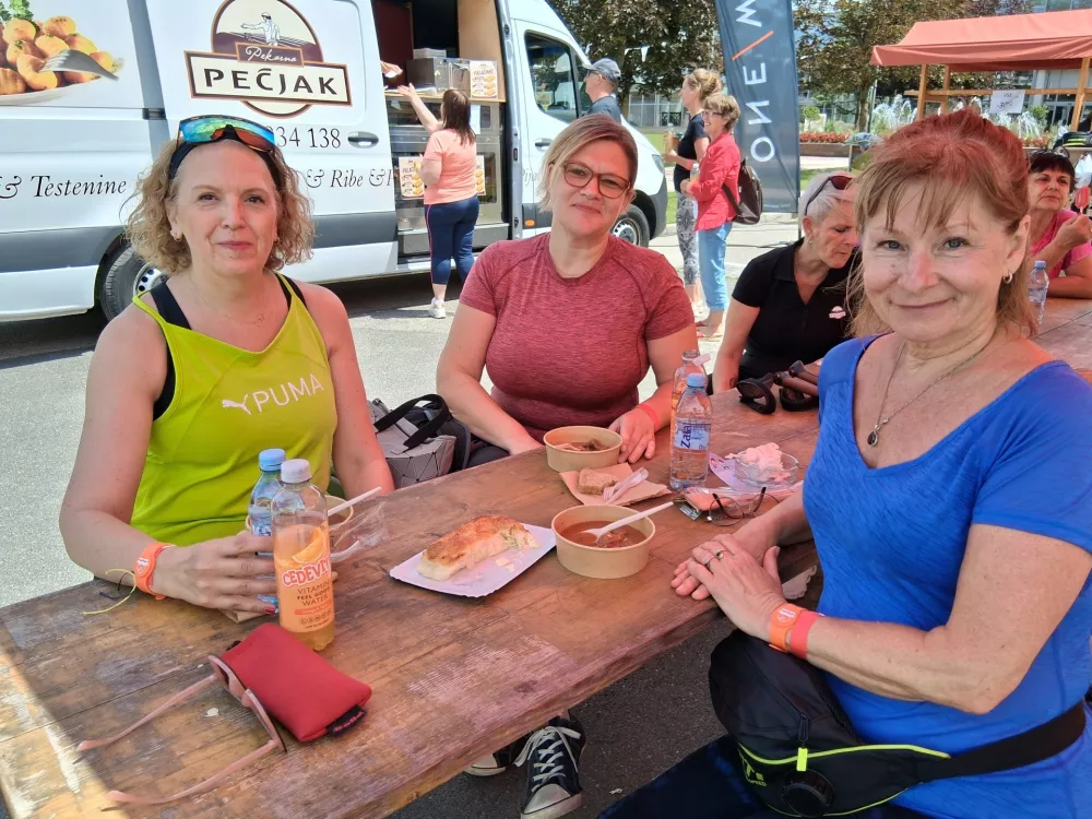 Lidija Vardijan, Tatjana Dulmin in Alenka Čop iz Kočevja / Foto: Katja Petrovec