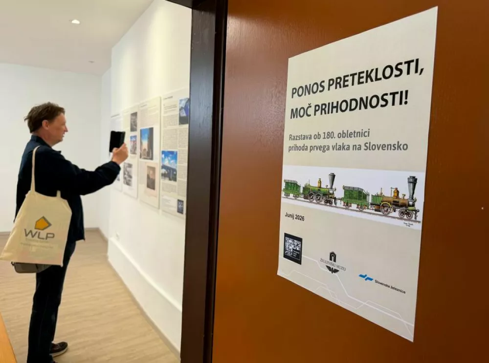 Razstava Ponos preteklosti, moč prihodnosti &ndash; 180 let železnice na Slovenskem.