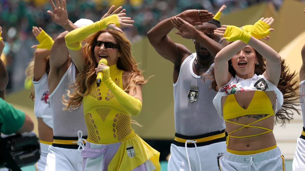 Shakira performs during the opening ceremony before the World Cup Group A soccer match between Mexico and South Africa in Mexico City, Thursday, June 11, 2026. (AP Photo/Eduardo Verdugo) / Foto: Eduardo Verdugo