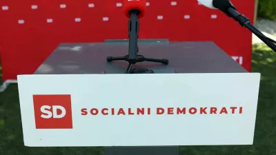 - 19.05.2022 – Simbolična fotografija - Socialni demokrati - mikrofon SD in Nova 24TV//FOTO: Tomaž Skale