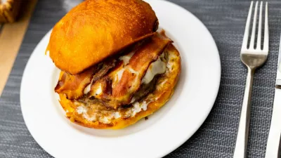 Hamburger, cheeseburger, burger. Foto: Profimedia