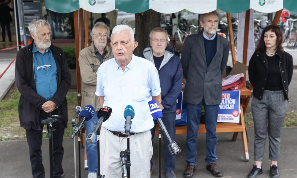 Pavle Gantar, Matjaž Hanžek, Du&scaron;an Keber, Dragan Petrovec, Darko &Scaron;trajn, Božidar Flaj&scaron;man- 09.06.2026 - Civilna iniciativa je organizirala novinarsko konferenco pred začetkom zbiranja podpisov za referendum proti politični policiji//FOTO: Jaka Gasar