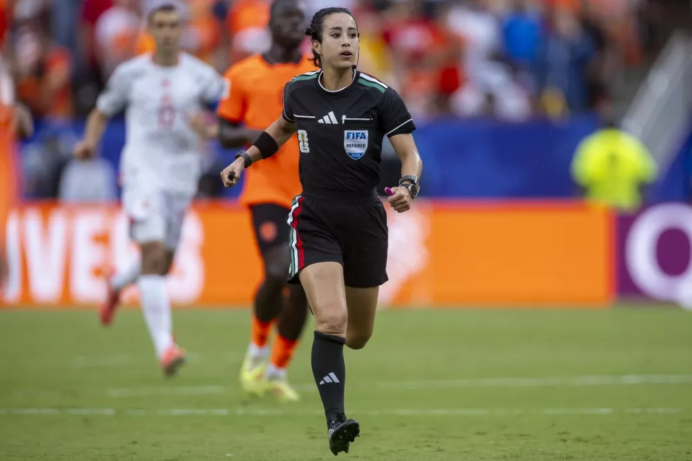 KANSAS Kansas City, MO - JUNE 25: Referee Katia Itzel Garcia of Mexico chases the play during the FIFA World Cup 2026 Group F match between Tunisia and the Netherlands on June 25, 2026 at the Kansas City Stadium in Kansas City, MO.,Image: 1112775775, License: Rights-managed, Restrictions: * France, Italy, and Japan Rights OUT *, Model Release: no 