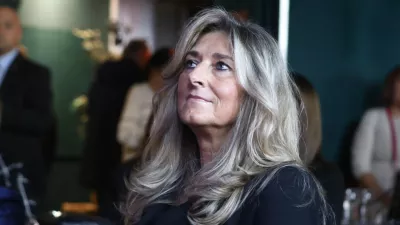Predsednica dru&scaron;tva Pend Pia Barbara Hrovat 19.11.2025 - Dokler naju smrt ne loči. Dru&scaron;tvo PEND - femicid - nasilje nad ženskami - poročna obleka - črnaFoto: Luka Cjuha