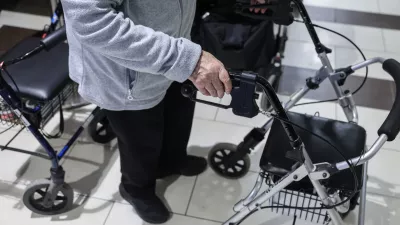 - 05.12.2025 - Robert Golob je obiskal Dom Starej&scaron;ih Občanov &Scaron;i&scaron;ka- starost, starostniki, dolgotrajna oskrba//FOTO: Jaka Gasar
