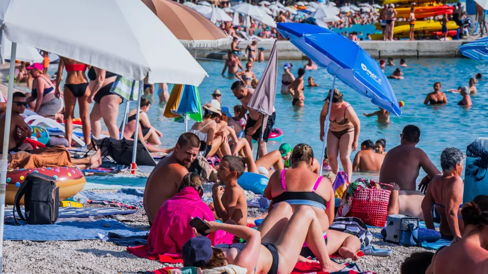 Ba&scaron;ka Voda, Makarska, gneča. Foto: Pixsell