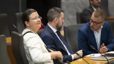 Katja Kokot15.06.2026 Državni zbor - parlament - Izredna seja DZ, na kateri bodo odločali o spremembah zakona o lokalnih volitvah ter obravnavali mandatno-volilne zadeve, v okviru katerih bi DZ potrdil mandata nadomestnima poslankamafoto: Nik Erik Neubauer