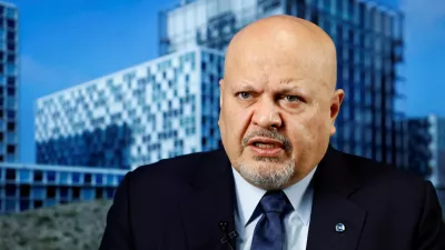FILE PHOTO: International Criminal Court (ICC) Prosecutor Karim Khan talks during an interview with Reuters in The Hague, Netherlands January 16, 2025. REUTERS/Piroschka van de Wouw/File Photo