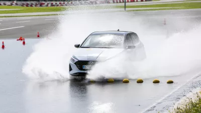 - 13.08.2021  AMZS Center varne vonje Vransko  praktični preizkus na poligonu v okviru nacionalne preventivne akcije Hitrost, //FOTO: Matja Rut