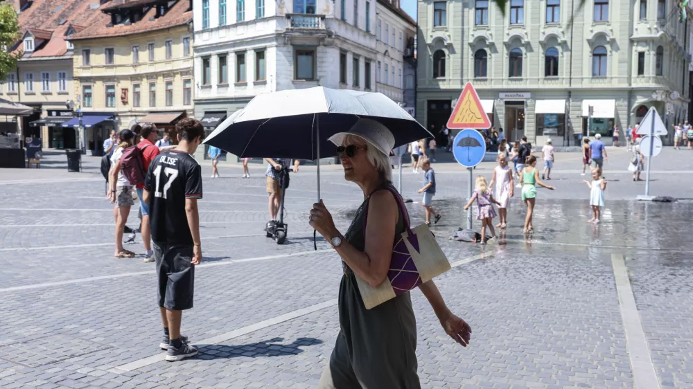 - 30.07.2026 - vročina, turisti//FOTO: Jaka Gasar