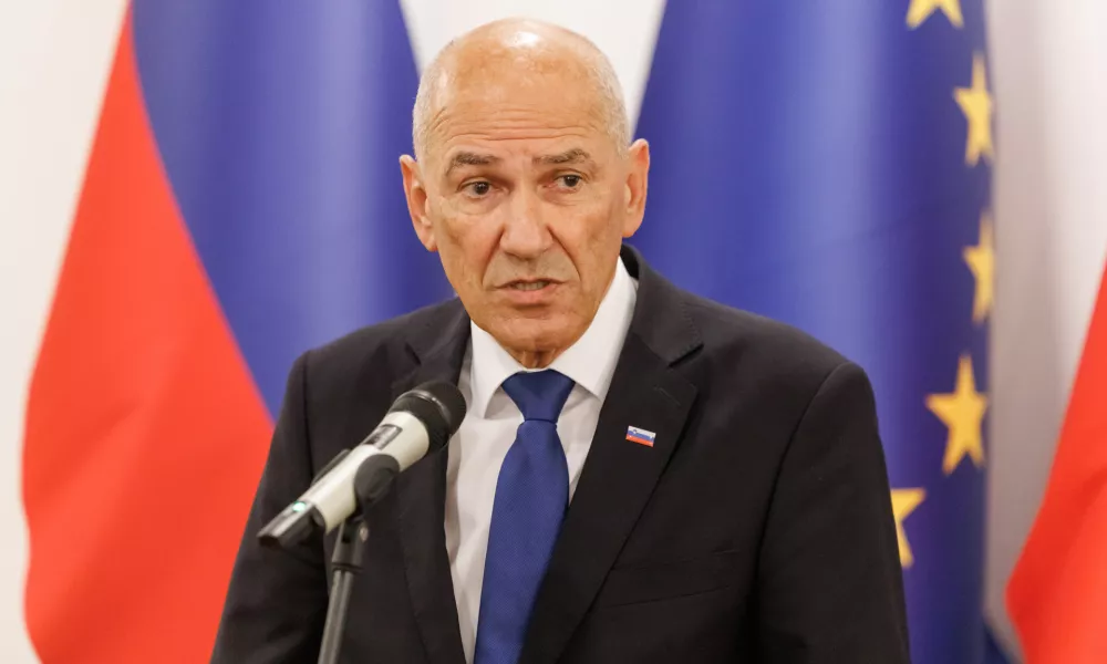 Ljubljana, vlada.Konstitutivna seja strateskega sveta za gospodarstvo.Predsednik vlade Janez Jansa.
