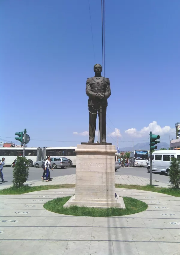 Spomenik kralju v Tirani / Foto: Wikipedia