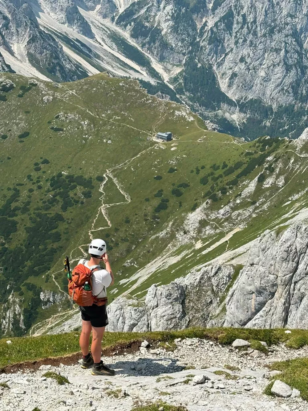 Luka Mesec je prosti čas preživljal v atraktivnih Kamni&scaron;kih planinah.  