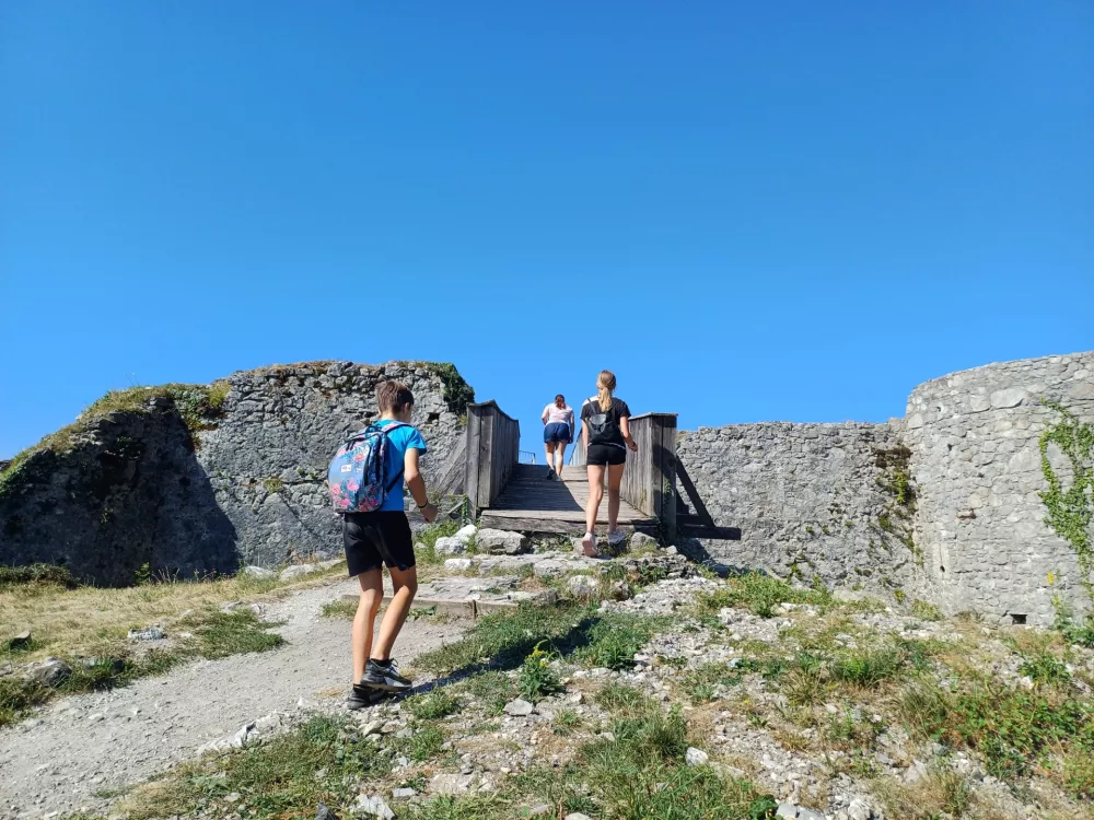 Tolminski grad, interpretacijski center, Kozlov Rob, Tolmin, turizem,Zgodovina, Arheologija / Foto: Nata&scaron;a Bucik Ozebek