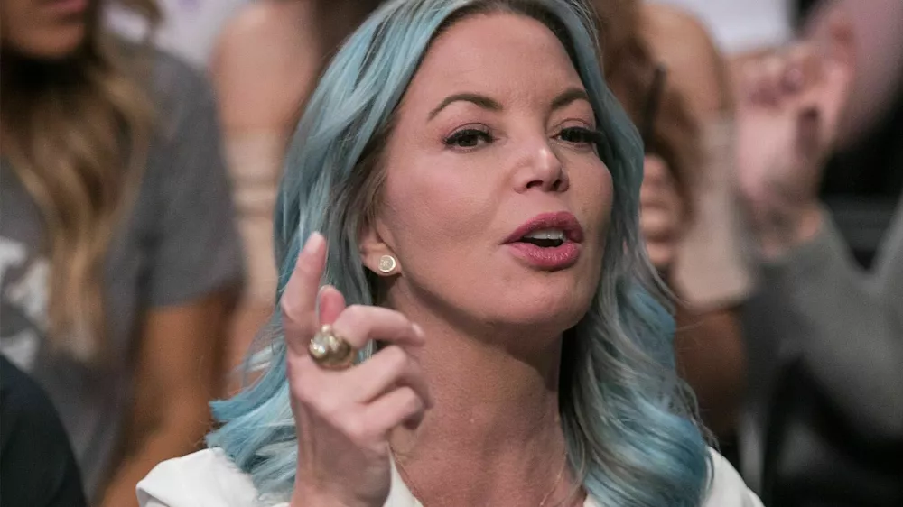 August 17, 2026, Los Angeles, California, USA: Jeanie Buss is set to challenge her siblings' decision to sell their minority stake in the Los Angeles Lakers. FILE PHOTO: Owner, Jeanie Buss of the Los Angeles Lakers with blue hair attends their NBA game with the Denver Nuggets on Thursday October 25, 2018 at the Staples Center in Los Angeles, California. JAVIER ROJAS/PI (Credit Image: &copy; PI via ZUMA Press Wire)