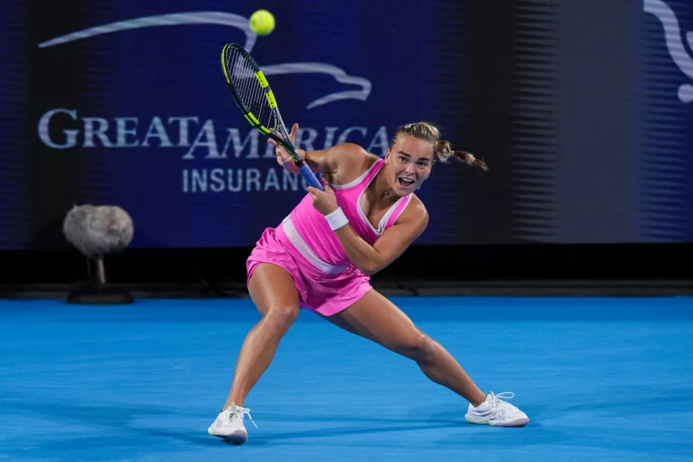Aug 19, 2026; Mason, OH, USA; Sara Bejlek (CZE) reacts after returning a shot against Aryna Sabalenka during the Cincinnati Open at Lindner Family Tennis Center. Mandatory Credit: Aaron Doster-Imagn Images