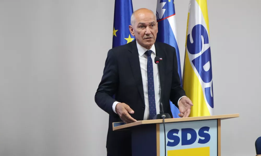 Gornja Radgona, Pomurski sejem.Predsednik vlade Janez Jansa na programskem kongresu Foruma za kmetijstvo in podezelje SDS na sejmu Agra.