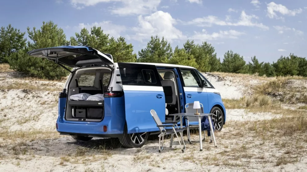 ID. california cruise bo prvi Volkswagnov električni kamper.