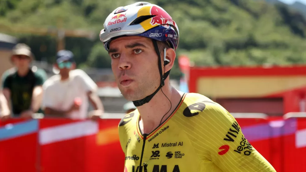 Cycling - Vuelta a Espana - Stage 4 - Andorra la Vella to Andorra la Vella - Andorra la Vella, Andorra - August 25, 2026 Team Visma | Lease a Bike's Wout Van Aert ahead of stage 4 REUTERS/Bruna Casas
