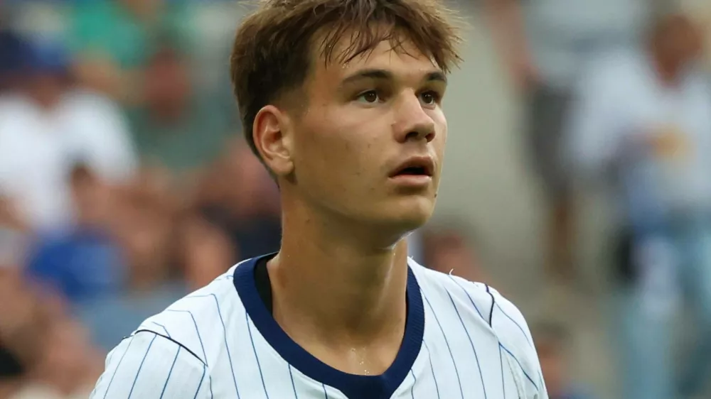 26.07.2026, xrekx, Fussball Testspiel, Karlsruher SC - Inter Mailand v.l. Luka Topalovic Inter Mailand DFL/DFB REGULATIONS PROHIBIT ANY USE OF PHOTOGRAPHS as IMAGE SEQUENCES and/or QUASI-VIDEO Karlsruhe *** July 26, 2026, xrekx, Soccer Friendly Match, Karlsruher SC vs. Inter Milan, Luka Topalovic, Inter Milan, DFL, DFB. REGULATIONS PROHIBIT ANY USE OF PHOTOGRAPHS AS IMAGE SEQUENCES AND/OR QUASI-VIDEO, Karlsruhe,Image: 1119136397, License: Rights-managed, Restrictions:, Model Release: no 