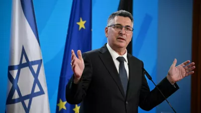 FILE PHOTO: Israeli Foreign Minister Gideon Saar holds a press conference with German Foreign Minister Johann Wadephul (not pictured) following their talks, in Berlin, Germany, May 5, 2026. REUTERS/Annegret Hilse/File Photo