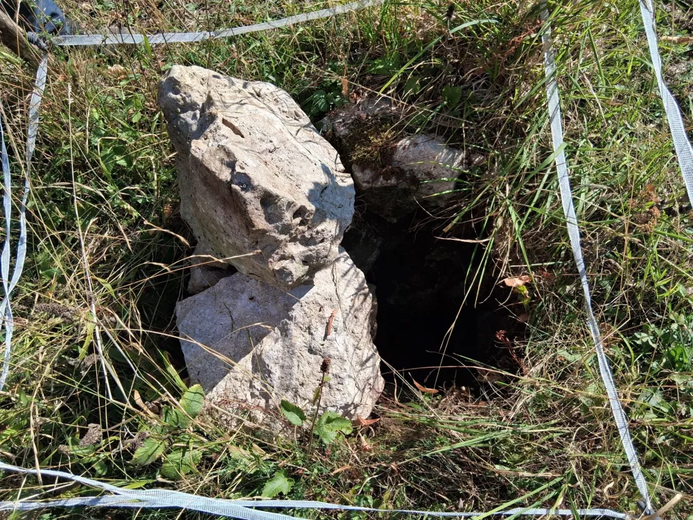 jama rov blatni vrh / Foto: Katja Petrovec 