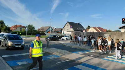 Tomaž Kermavner že 15 let varuje prehod za pe&scaron;ce pri Osnovni &scaron;oli Brezovica. 