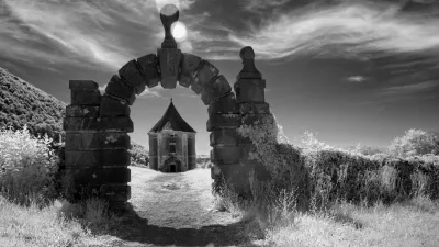 Ena od fotografij, ki zavoljo drugačne tehnike prikazuje drugačen pogled na okolico.
