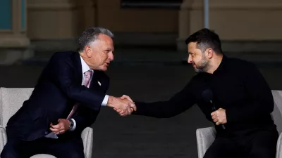 Ukraine's President Volodymyr Zelenskiy and U.S. Special Envoy Steve Witkoff shake hands after a joint news conference with Jared Kushner, U.S. President Donald Trump's son-in-law (not pictured), amid Russia's attack on Ukraine, in Kyiv, Ukraine September 6, 2026. REUTERS/Valentyn Ogirenko