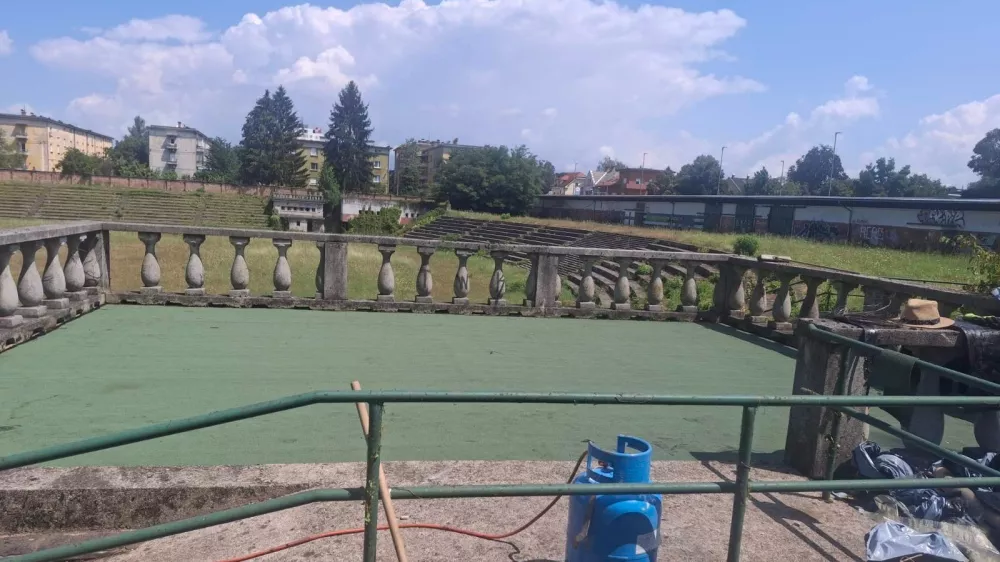 Prihodnost stadiona visi v zraku, Pečečnik pravi: &raquo;Tudi mene je sram, ko se vozim mimo&laquo;