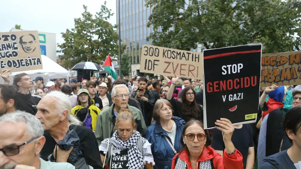 9.9.2026 - Protest - NE GENOCIDNEMU VELEPOSLANI&Scaron;TVU&laquo; proti odprtju izraelskega veleposlani&scaron;tva v Ljubljani.Foto: Luka Cjuha