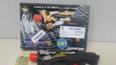 Ljubljana.Odpoklicana igraca Pistola bomba assorbente.Foto: Zdravstveni inspektorat RS