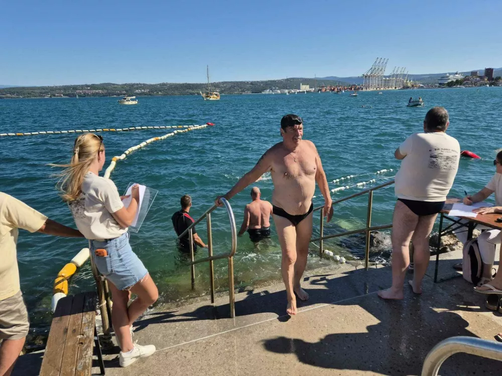 Tradicionalni plavalni maraton Koper&ndash;Žusterna