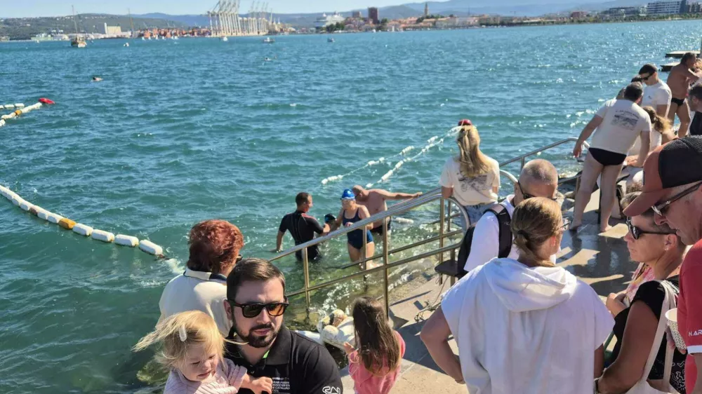 Tradicionalni plavalni maraton Koper&ndash;Žusterna