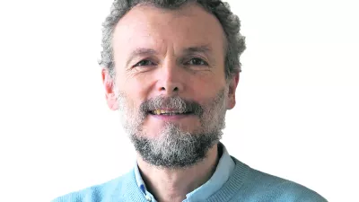 Dragan Petrovec, zunanji kolumnist- Dnevnik 2016 - portreti za komentarje in kolumne - kolumnisti - komentatorji - novinarji - novinarka - //FOTO: Tomaž Skale------BARVNA!!!, FOTO PERMANENT!!!
