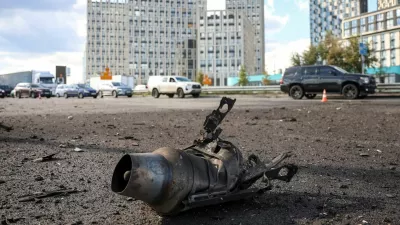 FILE PHOTO: A part of a jet drone lies on the road at the site of a Russian drone strike, amid Russia's attack on Ukraine, in Kyiv, Ukraine September 3, 2026. REUTERS/Anatolii Stepanov/File Photo