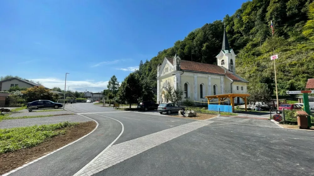 Na ulici Za hribom bo najvi&scaron;ja dovoljena hitrost motornih vozil 20 kilometrov na uro, name&scaron;čeno pa bo tudi ohi&scaron;je za stacionarni merilnik hitrosti. Foto: arhiv Občine Trzin