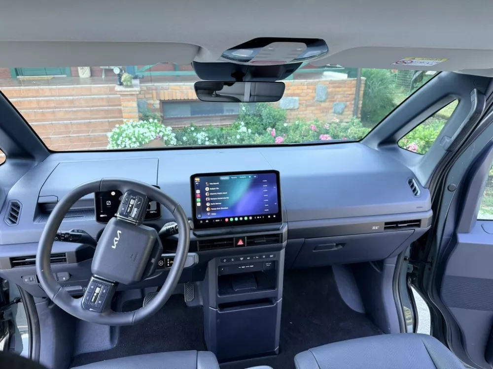 KiaPV5 Passanger